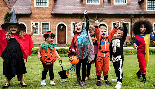 children dressed up for halloween